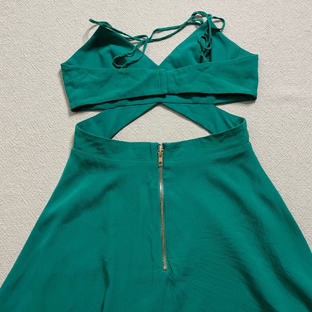 NBD x Naven Twins Green Cutout Mini Dress M - Picture 5 of 7